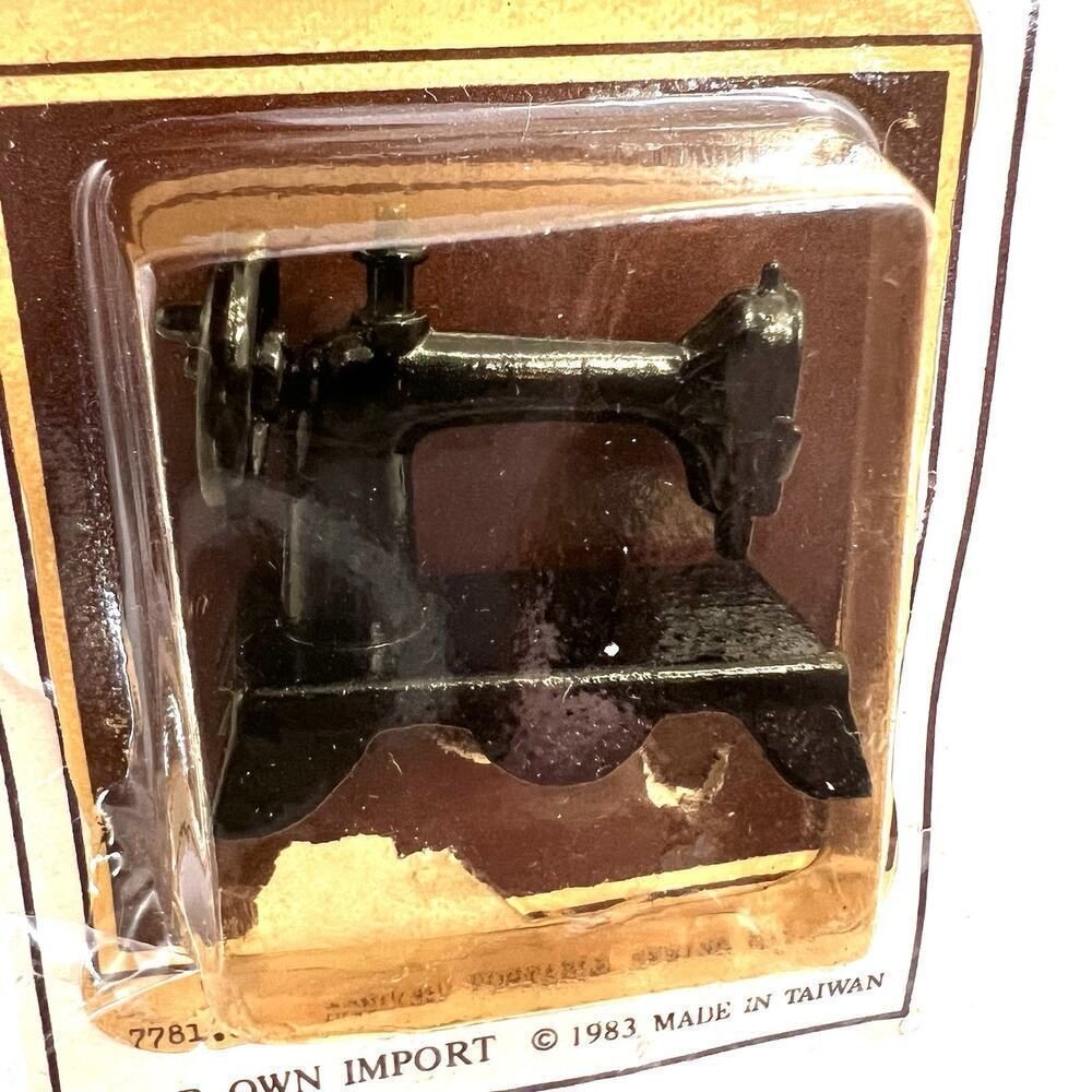 Vintage Concord Miniatures Metal Sewing Machine for Dollhouse 1:12